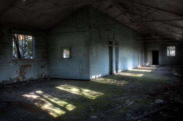 Fotógrafo revela histórias de hospital abandonado - Fotos - R7 Hora 7