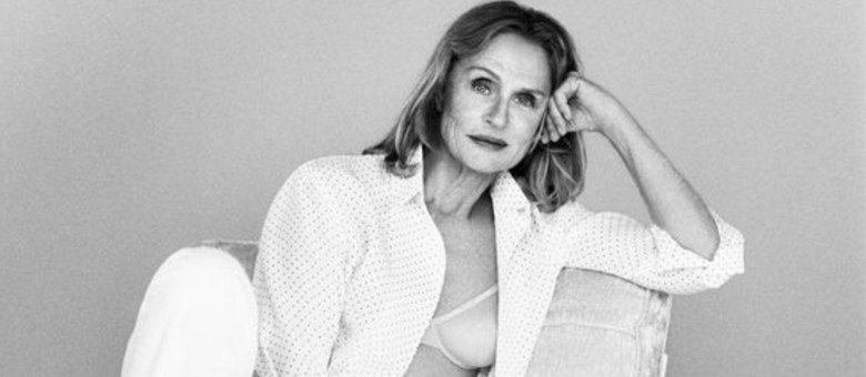  Lauren Hutton, aos 73 anos, como estrela da nova campanha de lingerie da Calvin Klein 