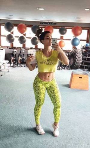 Kelly Key esbanja boa forma no Instagram Kelly Key esbanja boa forma no Instagram
