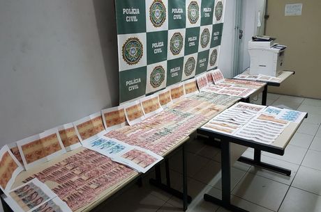 Suspeito foi preso com R$ 900 em notas falsas em Madureira