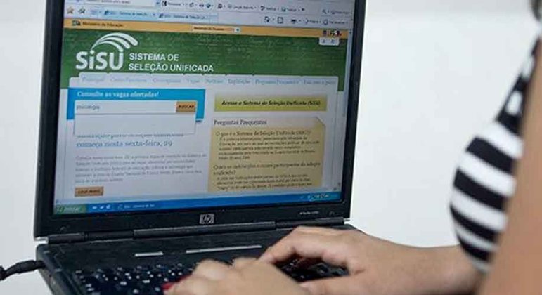 Ganhos para cotistas são maiores que do perdas para não cotistas 