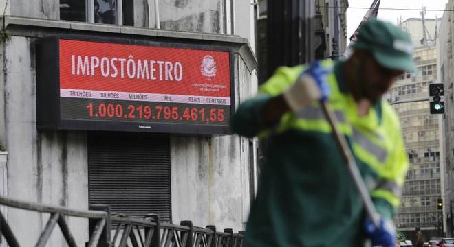 Crise do coronavírus fez a arrecadação cair 26% Crise do coronavírus fez a arrecadação cair 26%