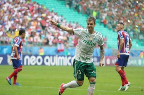 Róger Guedes marcou o primeiro gol do Verdão Róger Guedes marcou o primeiro gol do Verdão