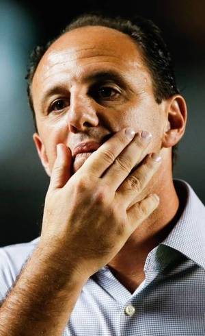 Situação do técnico Rogério Ceni no São Paulo não é das melhores
