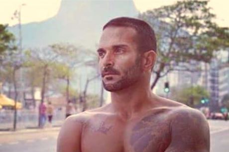 Thiago Lessa Silva se apresentou na delegacia com advogado