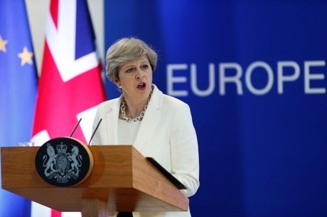 A premier britânica, Theresa May, tem enfrentado dificuldades para avançar nas negociações do Brexit
