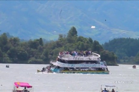 Barco naufragou em represa no nordeste da Colômbia