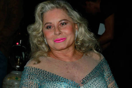 Vera Fischer foi internada no Rio de Janeiro