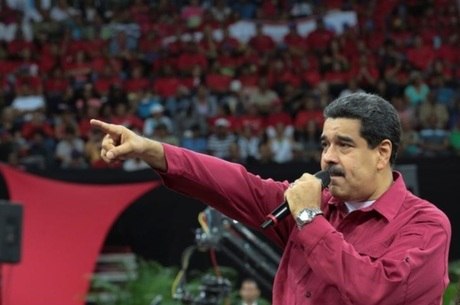 "Aquele que sair às ruas para manifestar intolerância e ódio será preso", disse Maduro