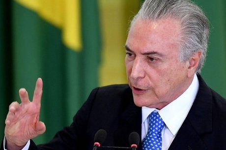 Resultado de imagem para camara votaçao temer