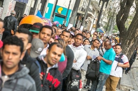 Desocupação registrada em trimestre encerrado em maio é a maior para o período desde 2012, informou o IBGE