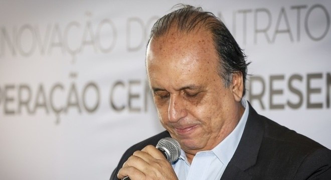 Resultado de imagem para pezão  regime recuperação fiscal