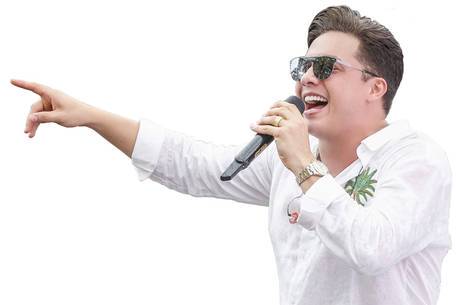 Wesley Safadão quer mudar de casa Wesley Safadão quer mudar de casa