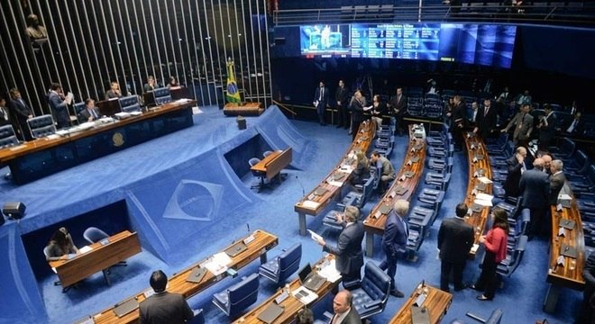 Placar da reforma trabalhista fica mais apertado; saiba mais.