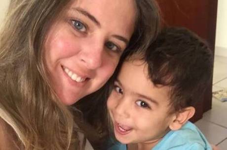 Tatiane quer arrecadar R$ 2,5 milhões para salvar a vida do filho