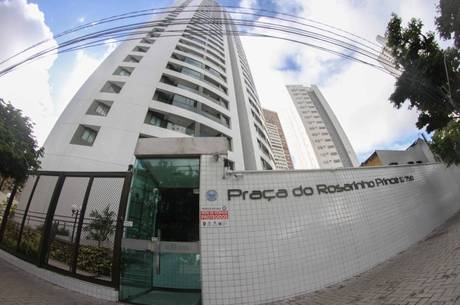 Mulher foi encontrada morte dentro de apartamento