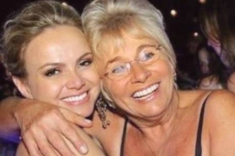 Eliana com a mãe, Dona Vera