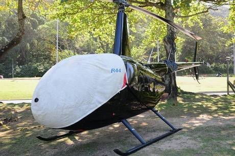 Helicóptero transportava turistas que passeavam pela cidade