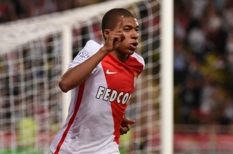 Saiba o que significa a comemoração de Mbappé, estrela da França e do PSG -  Esportes - R7 Lance