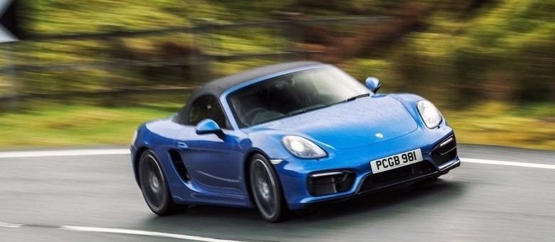 Superesportivo da  senhora chega a 281 km/h