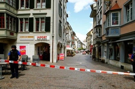 Homem agrediu ontem (24), com uma motosserra, duas pessoas na cidade de Schaffhausen, no norte da Suíça