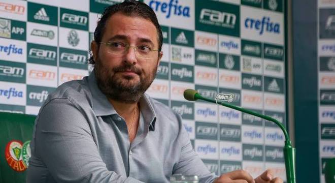Diretor de futebol do Palmeiras, Alexandre Mattos falou sobre Felipe Melo nesta terça
