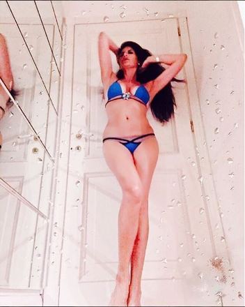 Assim como a italiana Pamela, a dentista coreana Lee Su Jin também não aparenta ter a idade que tem!