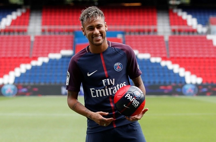 Neymar é apresentado no PSG: 'Estou empolgado para jogar e buscar os  títulos que o time merece' - Esporte - Extra Online