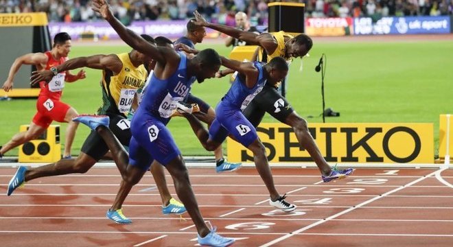 Usain Bolt se despede dos 100m  com bronze no Mundial de 