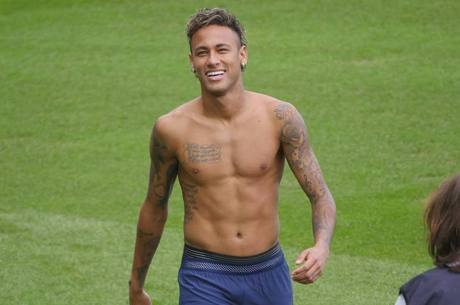 Neymar fez participação especial no filme de Whindersson Nunes