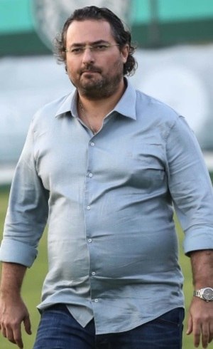 Organizada do Palmeiras critica diretoria  