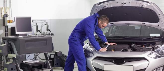 Quem não entende tanto de carro deve levar um mecânico de confiança para avaliar a compra