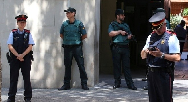 Dezenas de pessoas estão feridas após ataque em Barcelona
