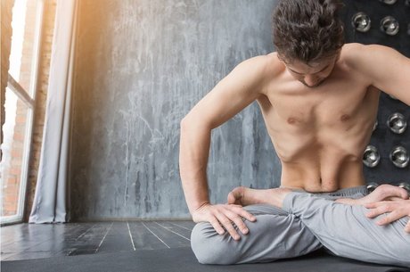 Normalmente os músculos do reto abdominal, verticais e longos, estão unidos Como saber se os músculos estão separados
