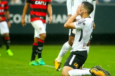 Balbuena sofreu lesão durante 
o jogo do Corinthians contra o Vitória