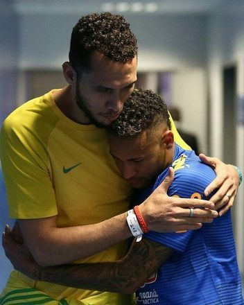 A presen&ccedil;a do zagueiro da Chapecoense comoveu a todos jogadores da sele&ccedil;&atilde;o brasileira