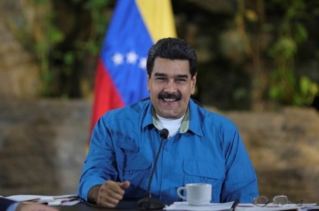 Nicolás Maduro diz que, se for preciso, pode se tornar um ditador para garantir a estabilidade de preços
