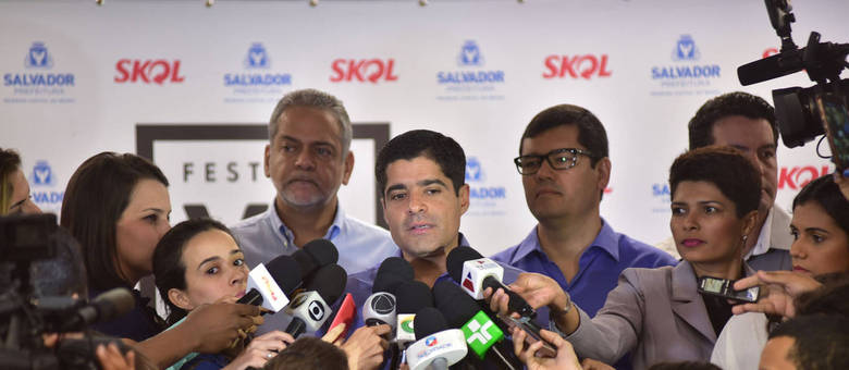ACM Neto anunciou programação na manhã desta segunda-feira (11) ACM Neto anunciou programação na manhã desta segunda-feira (11)