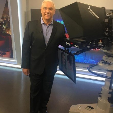 Marcelo Rezende começou a carreira em jornais
impressos esportivos, mas foi na televisão, com matérias investigativas, que o
apresentador se destacou ao longo de 30 anos dedicados à telinha 