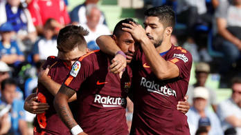 Com um gol decisivo de Paulinho, Barcelona garante vitória (Paul Hanna/Reuters)