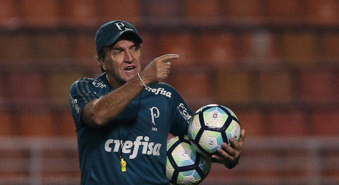 Cuca quer que Palmeiras some mais três pontos contra Coritiba
