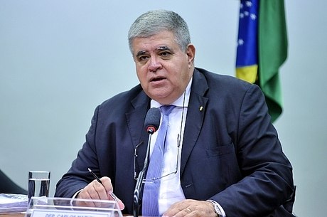 Carlos Marun enfrenta reação de governadores