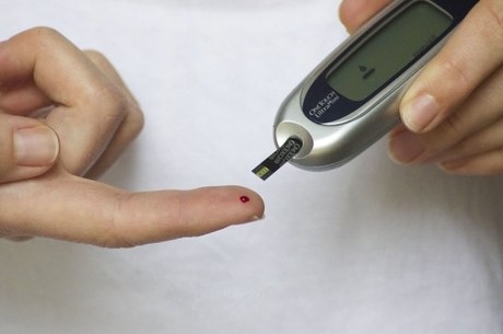 Tiras de testes para diabéticos estão em falta em UBS
