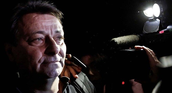 Lula condecorou Cesare Battisti com o status de 'refugiado político'