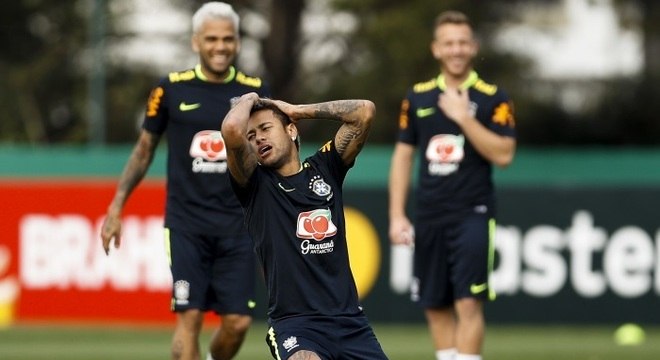 Neymar diz em quais times do Brasil gostaria de jogar - Fotos - R7 Futebol