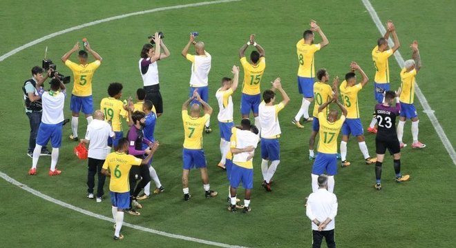 Seleção se despediu do público brasileiro com vitória convincente em São Paulo