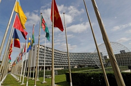 Decisão dos EUA representa uma derrota para o multilateralismo, diz diretora-geral da Unesco