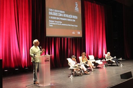 O escritor e jornalista Tariq Ali em evento em São Paulo