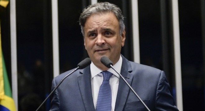 AÃ©cio Neves Ã© alvo de 9 processos no STF