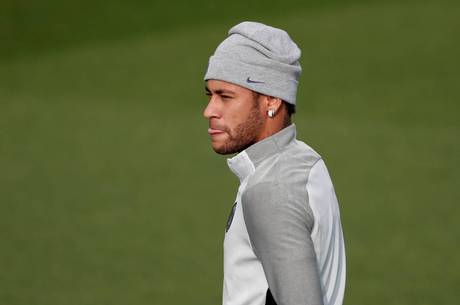 Neymar tem colecionado polêmicas no PSG